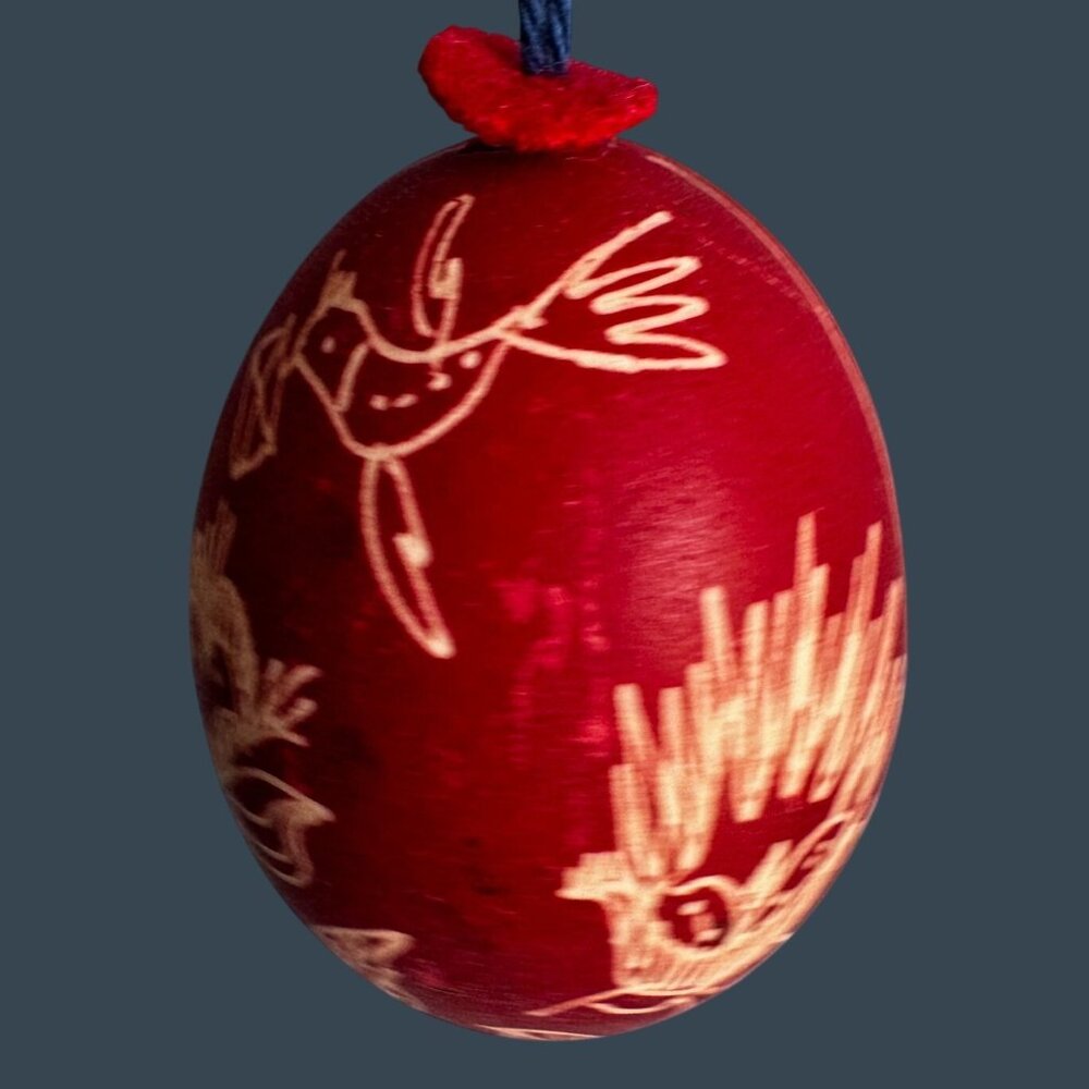 J Cotter Gallery Etched Red Eggshell Ornament Hand Made Bird Floral 2 1/2" - Picture 5 of 6